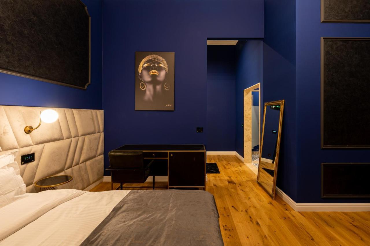 Boutique Hotel Cocosul De Aur Targu Mures Luaran gambar