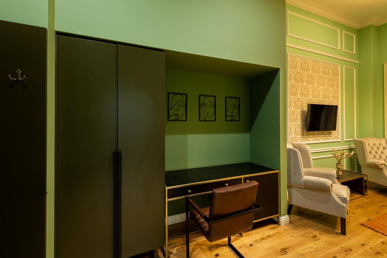 Boutique Hotel Cocosul De Aur Targu Mures Luaran gambar
