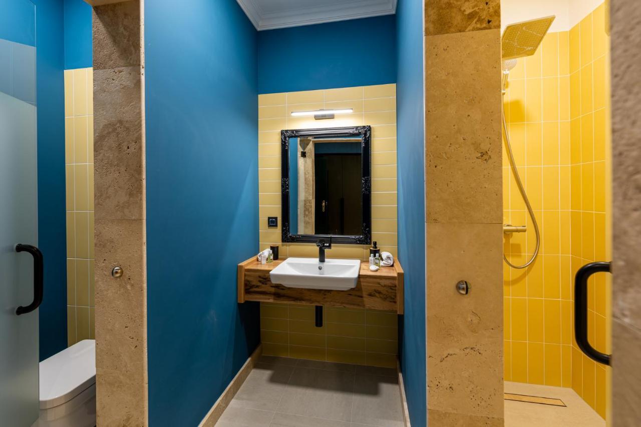 Boutique Hotel Cocosul De Aur Targu Mures Luaran gambar