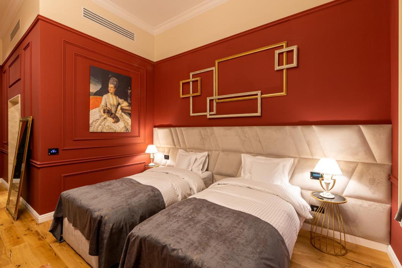 Boutique Hotel Cocosul De Aur Targu Mures Luaran gambar