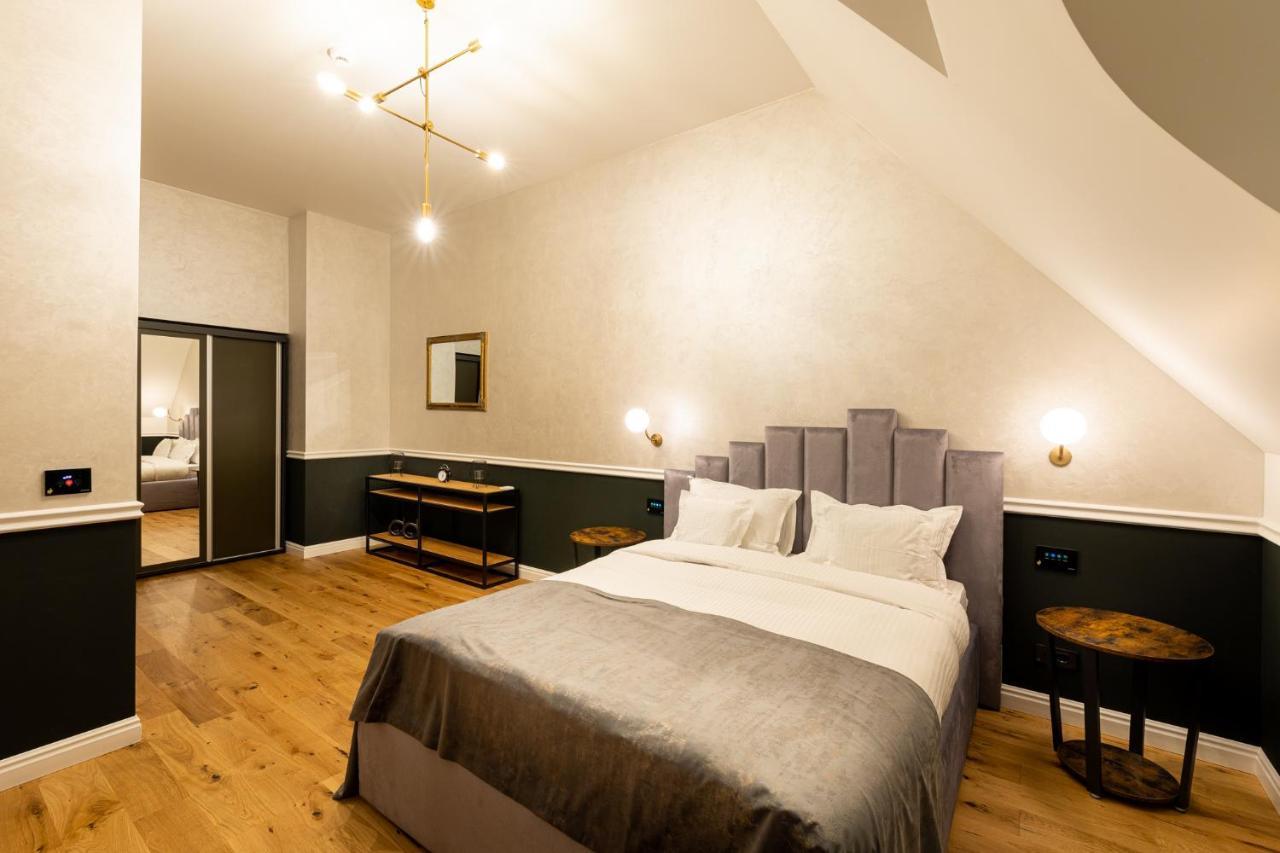 Boutique Hotel Cocosul De Aur Targu Mures Luaran gambar