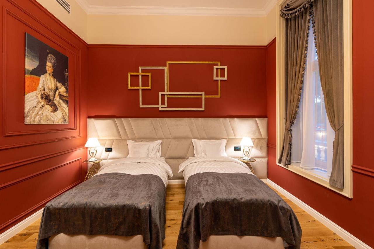 Boutique Hotel Cocosul De Aur Targu Mures Luaran gambar