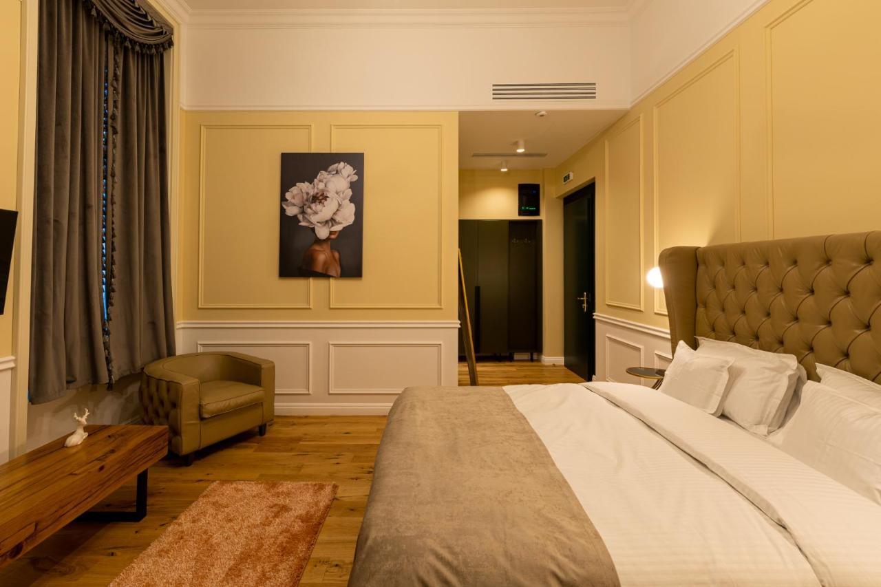 Boutique Hotel Cocosul De Aur Targu Mures Luaran gambar